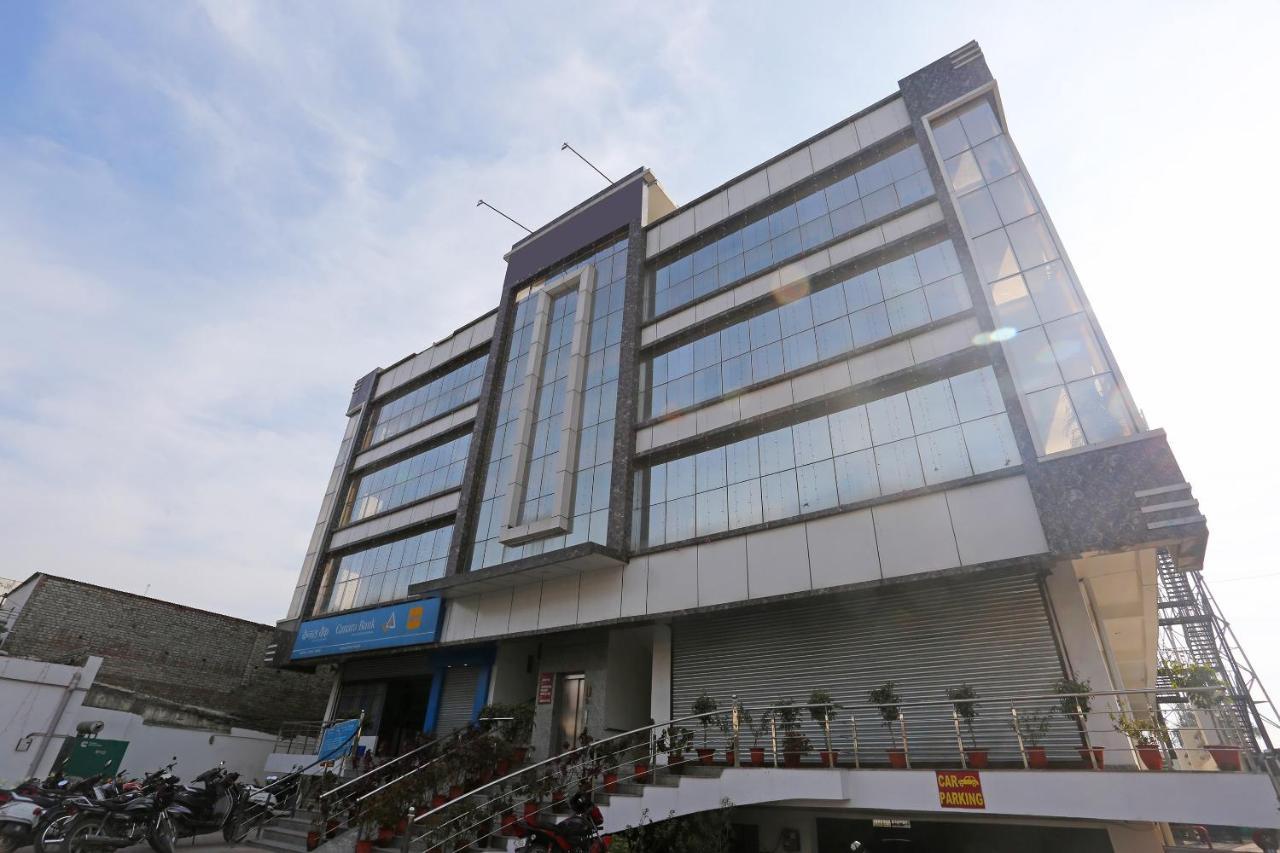 Oyo 8232 Hotel Krb Paradise Dehradun Ngoại thất bức ảnh