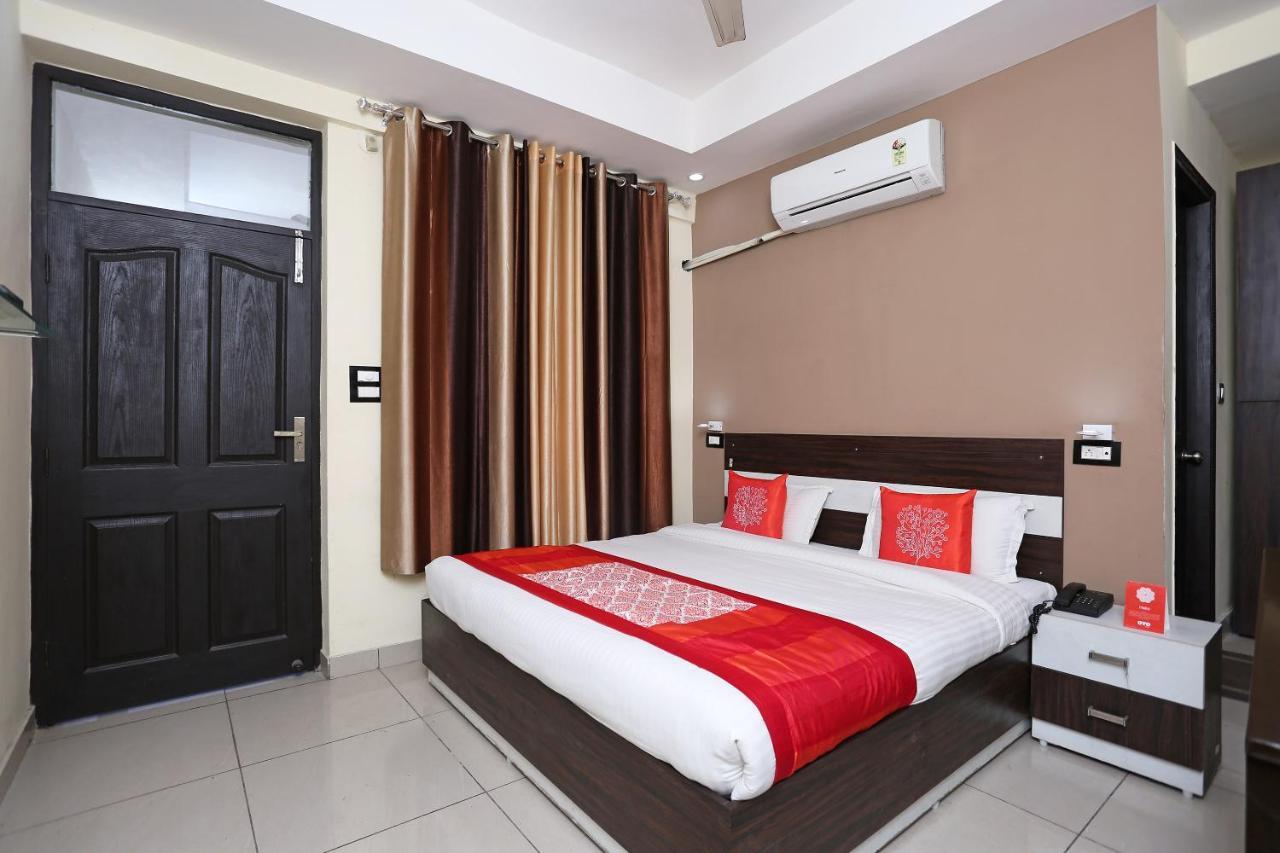 Oyo 8232 Hotel Krb Paradise Dehradun Ngoại thất bức ảnh
